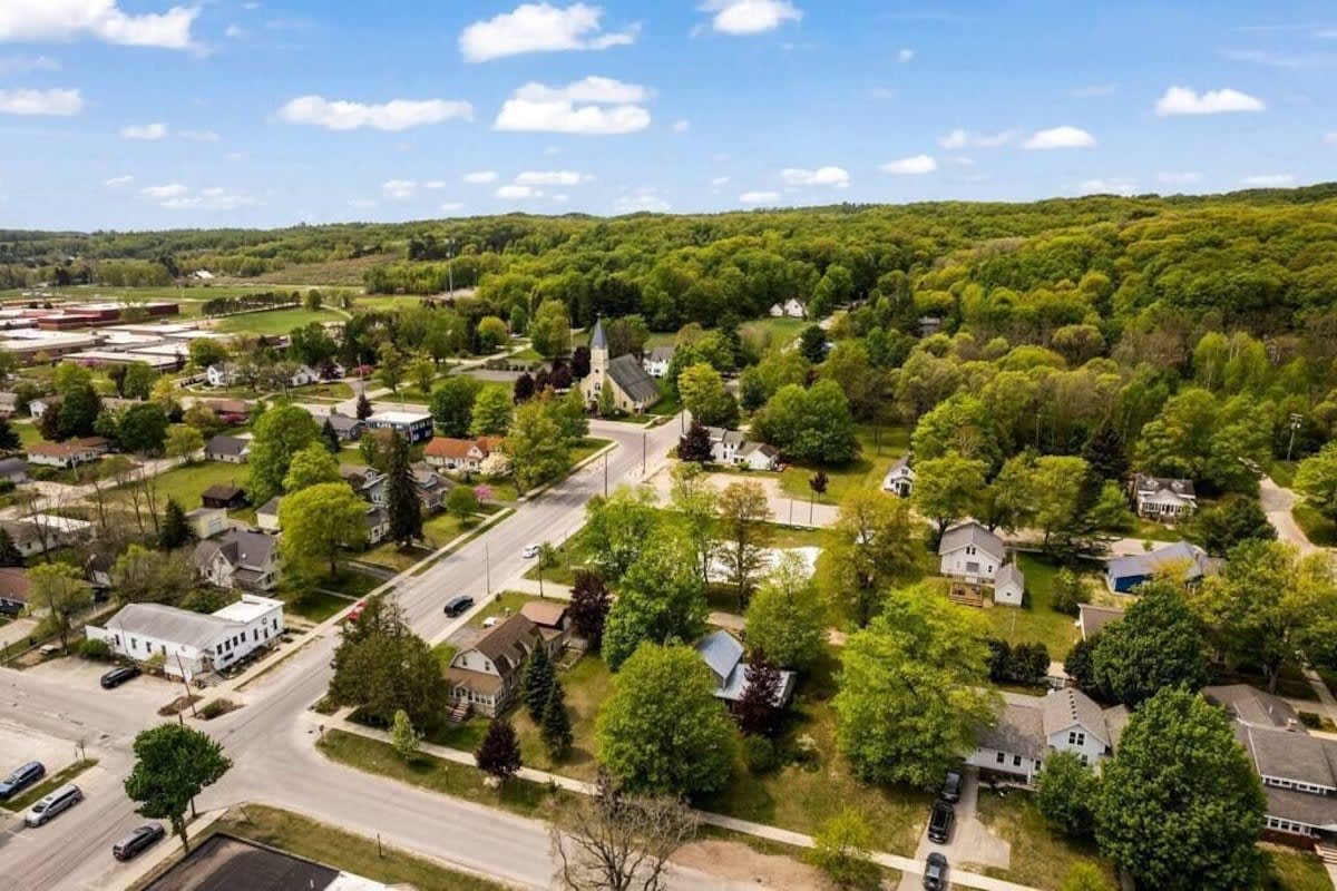 Broadway House | Suttons Bay, Michigan