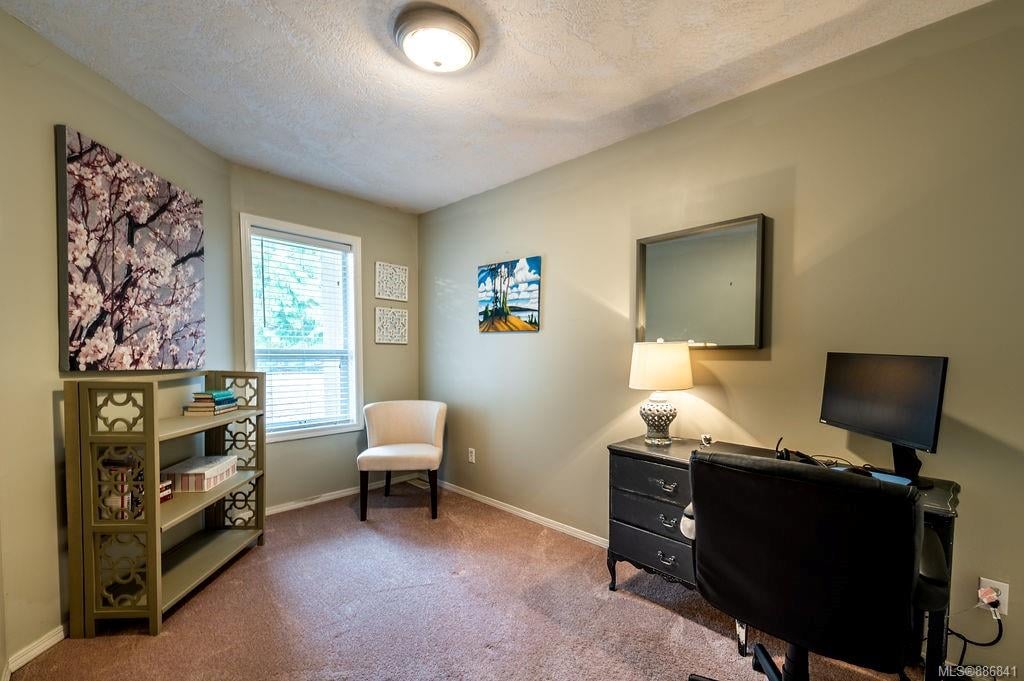 7-4540 W Saanich Rd