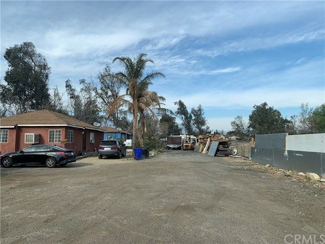 14970 Randall Ave., Fontana - 5 Units