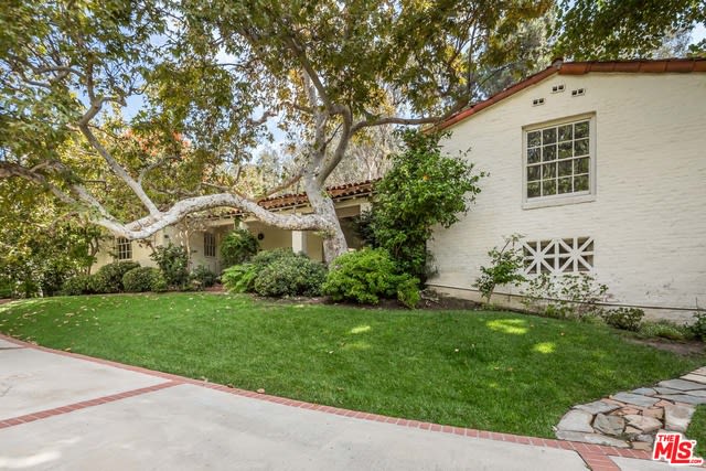 982 Stone Canyon Rd
