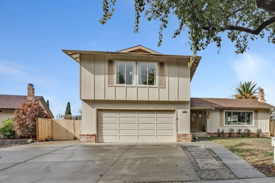 35244 Severn Dr