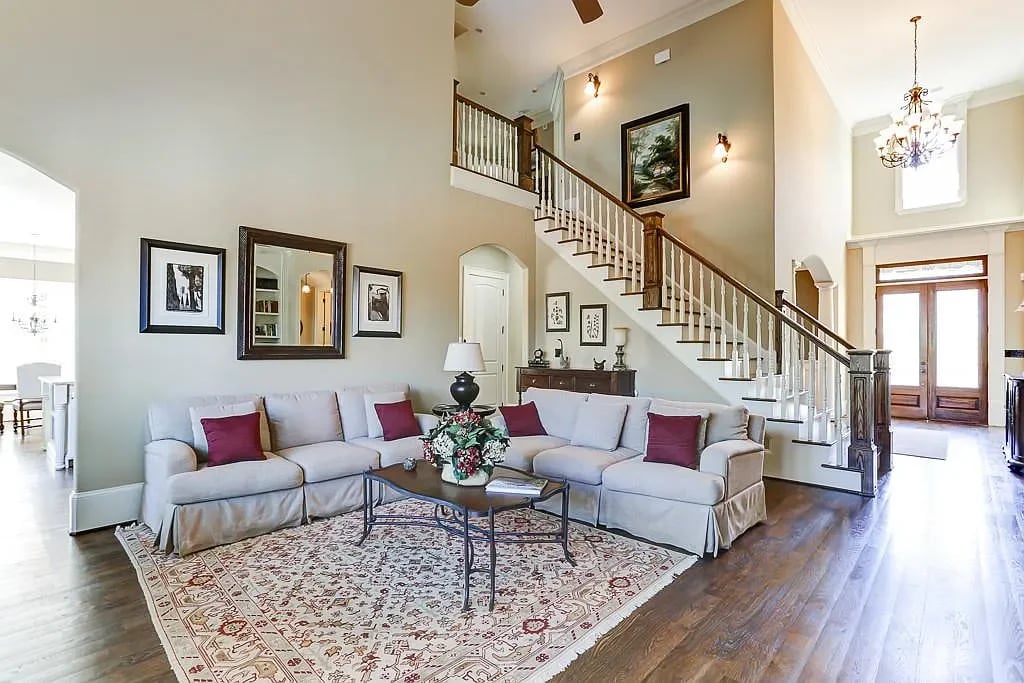 1270 Becket Dr