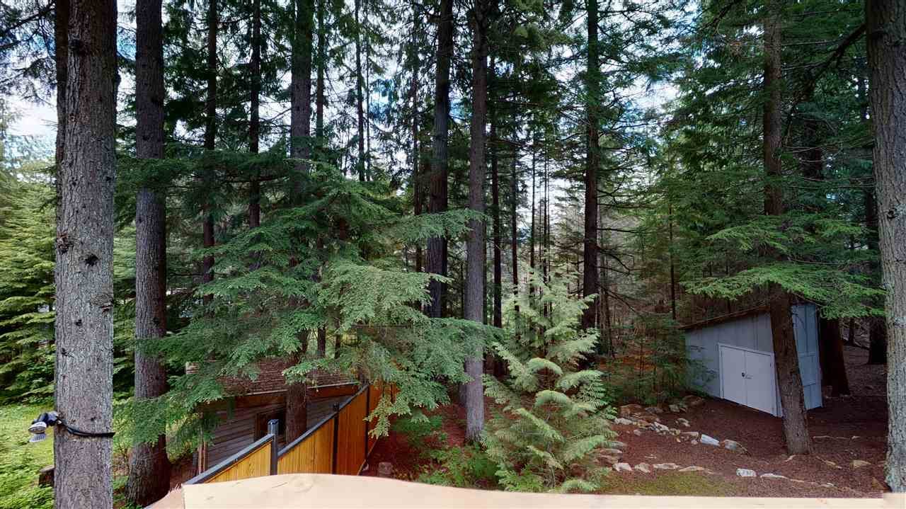 3142 Tyrol Cres