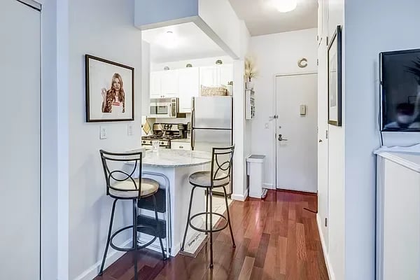 1 Wall Street Court Unit: 1306