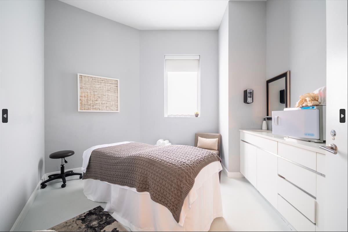 554 West 54th Street, Apt 23-D