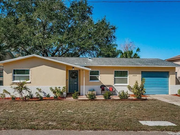 1023 County Rd 90