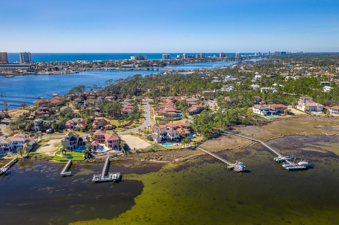 5236 Finisterre Drive
