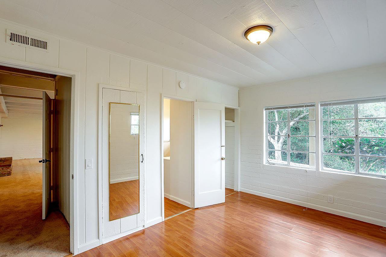 6 Cielo Vista Pl