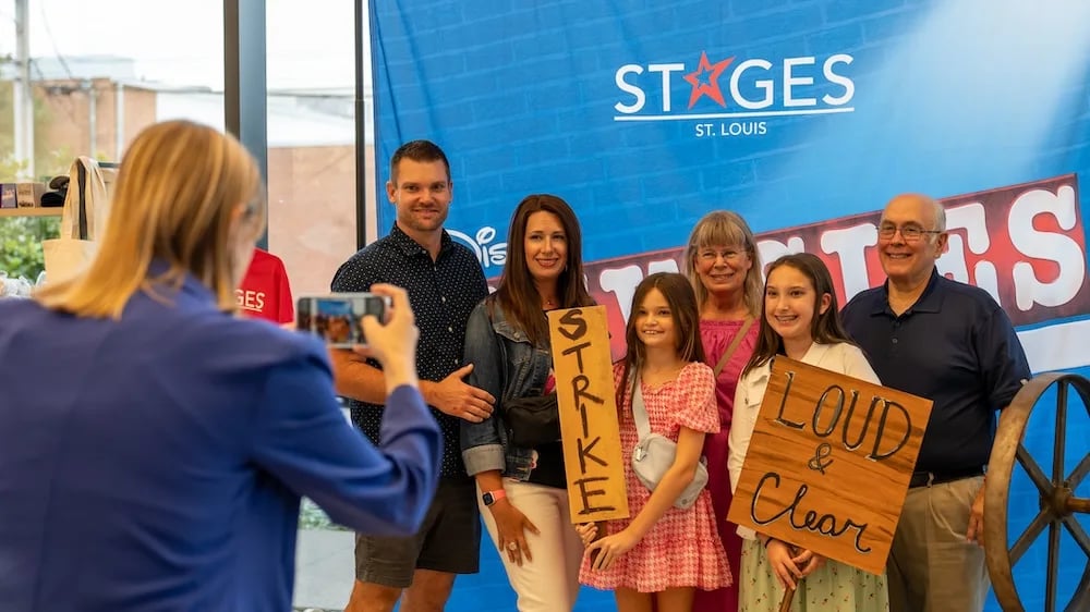 In what ways does the Kirkwood Performing Arts Center create a more intimate setting?