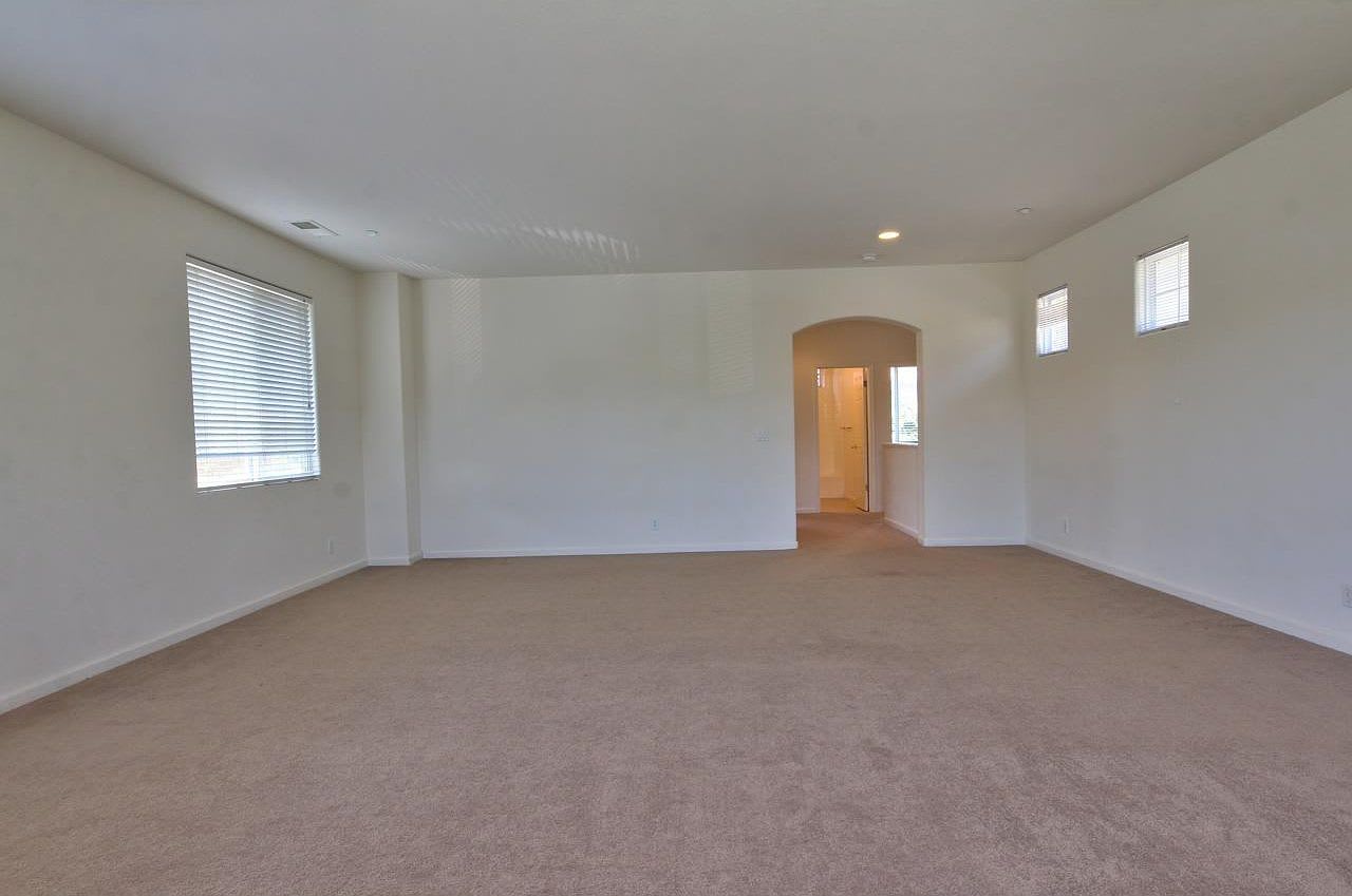 13 Wimbledon Cir