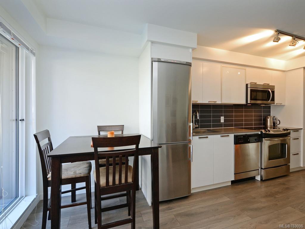 210-528 Pandora Ave
