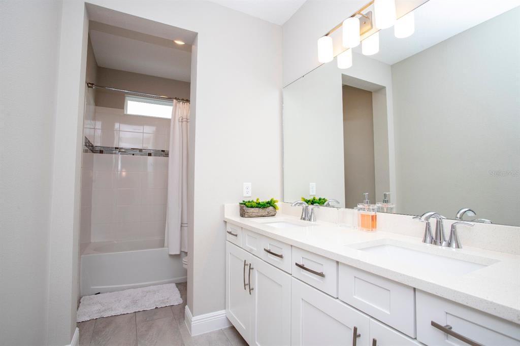 8252 Ludington Cir