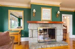 1051 Leslie Dr