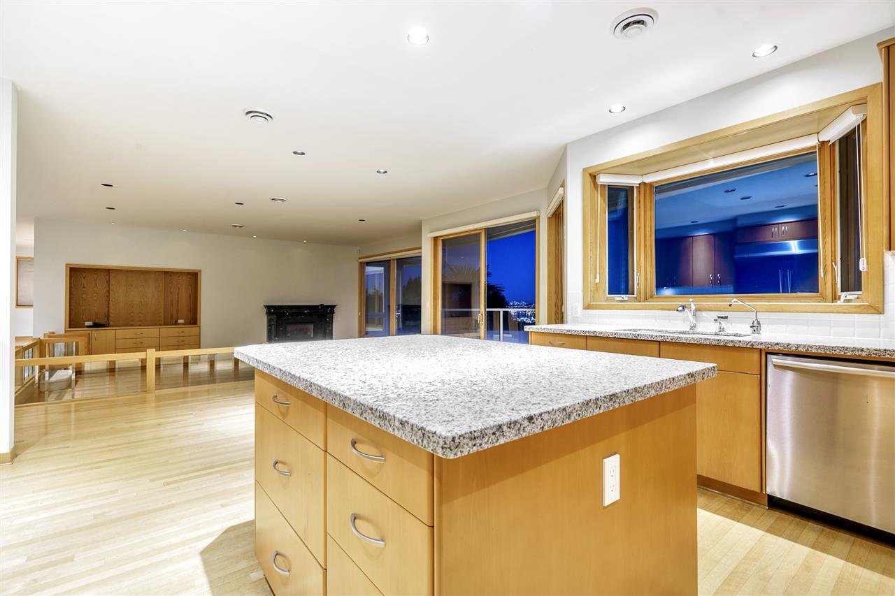 2536 Westhill Dr