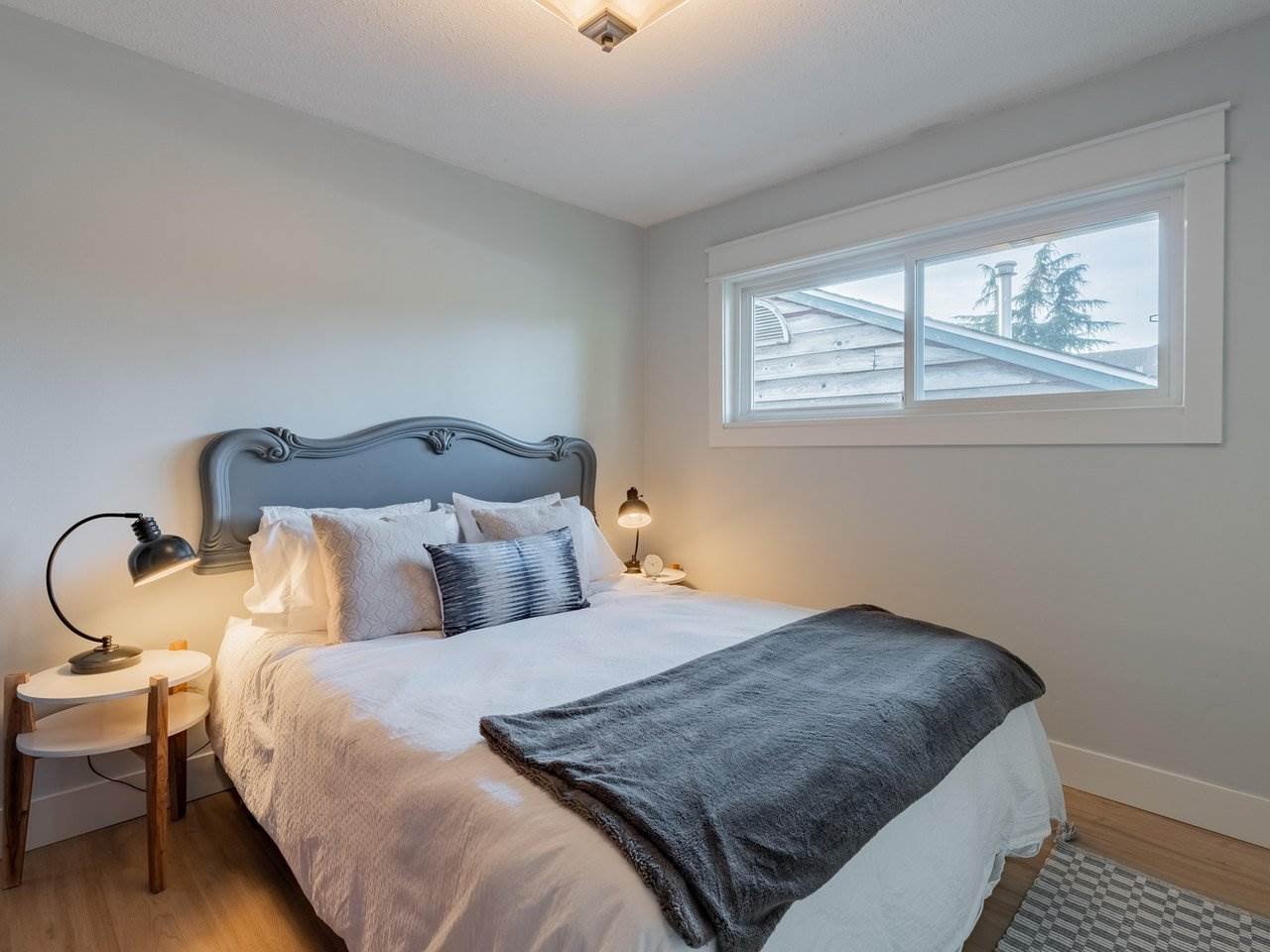 480 W Kings Rd