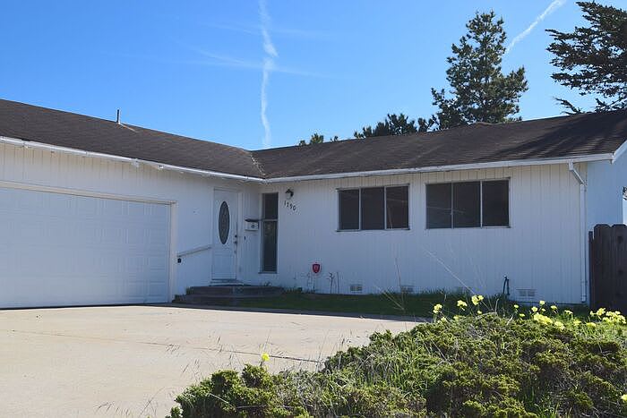 1790 Eucalyptus Ave
