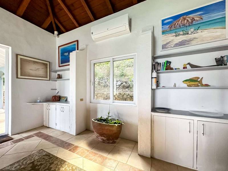 569 Tara Villa