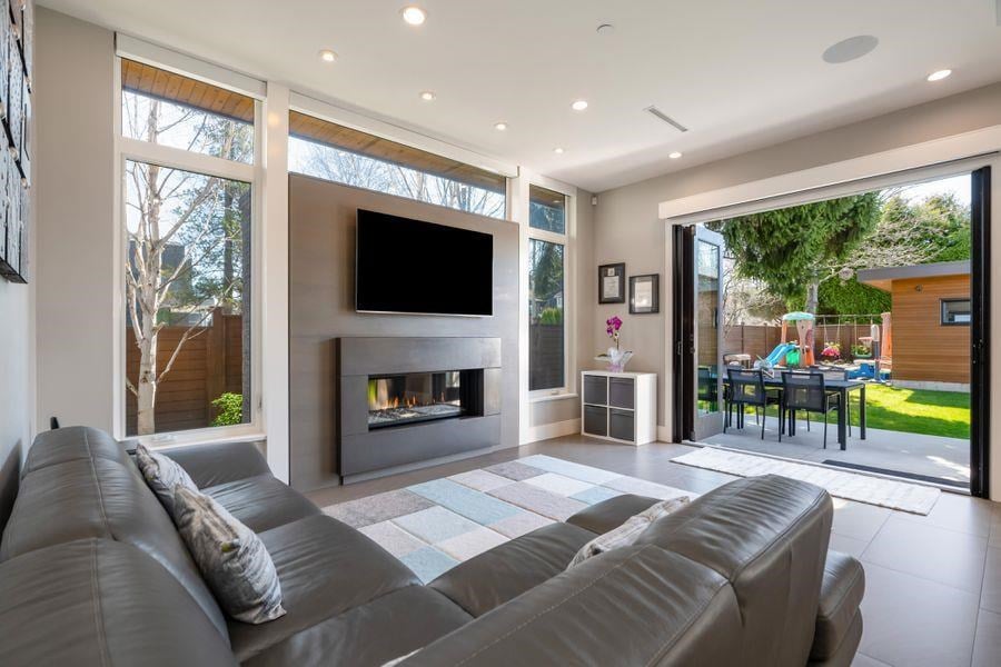 606 W 27th Ave