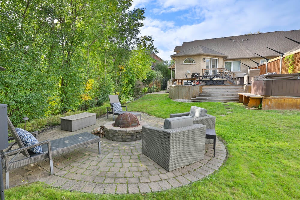 2304 Sovereign Street, Oakville