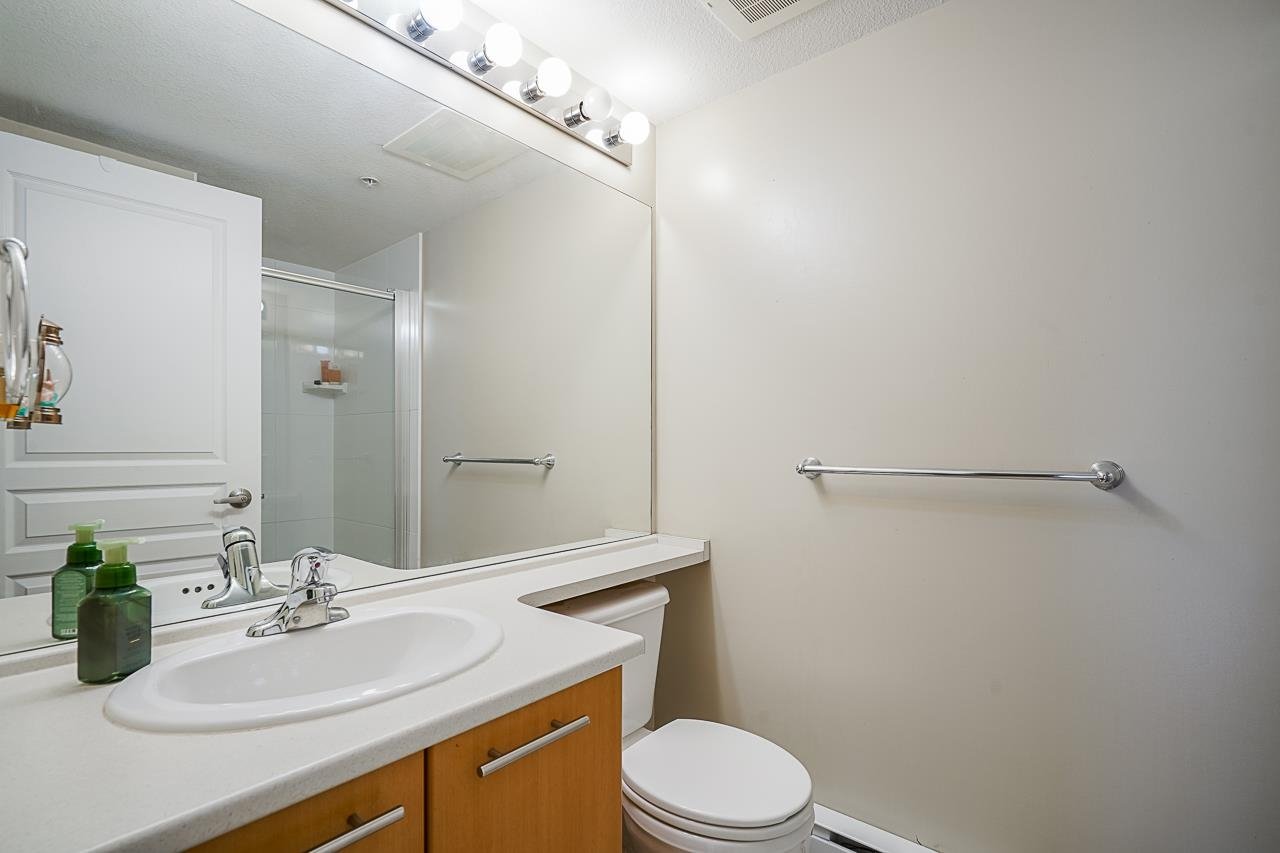 316-9319 University Cres