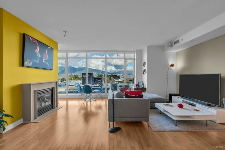 1101-1616 Bayshore Dr