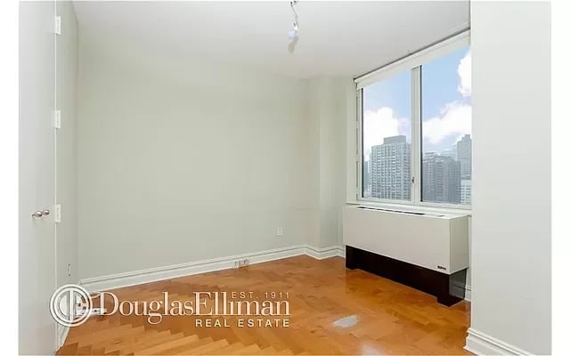 401 East 60th Street Unit: 24C