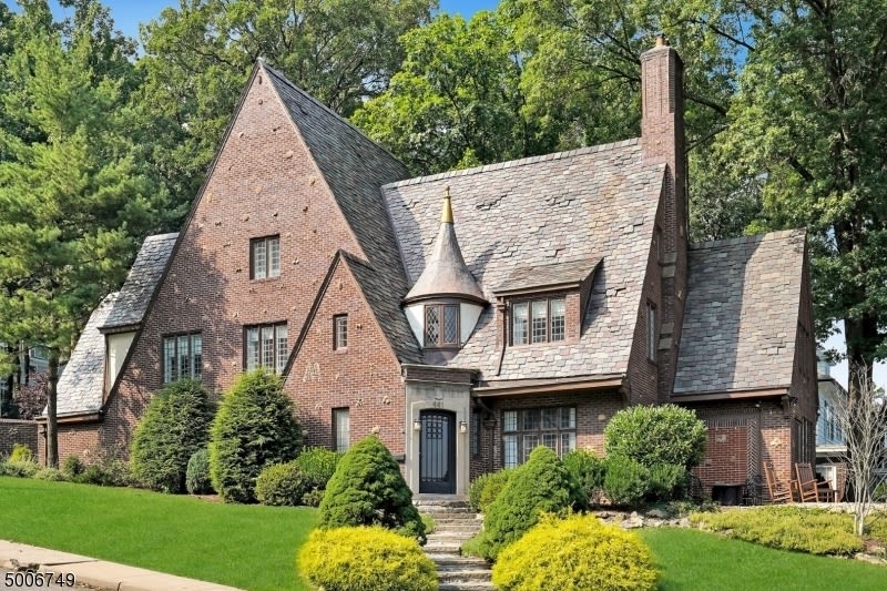 441 Overhill Road
