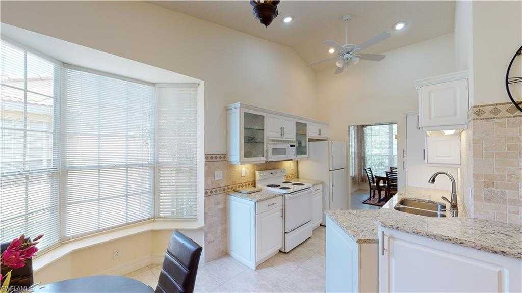 73 Silver Oaks CIR 201