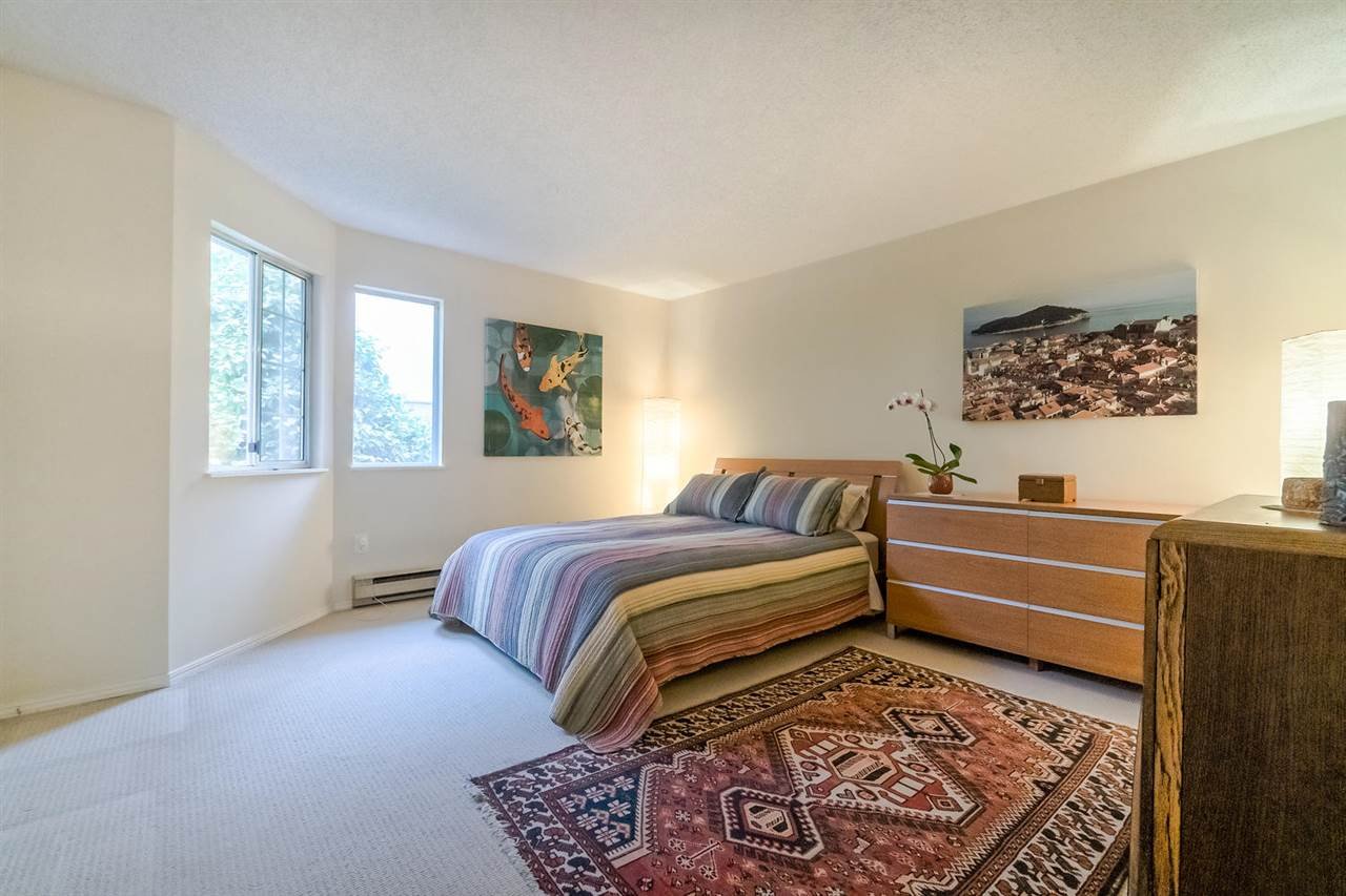 200-8772 SW Marine Dr