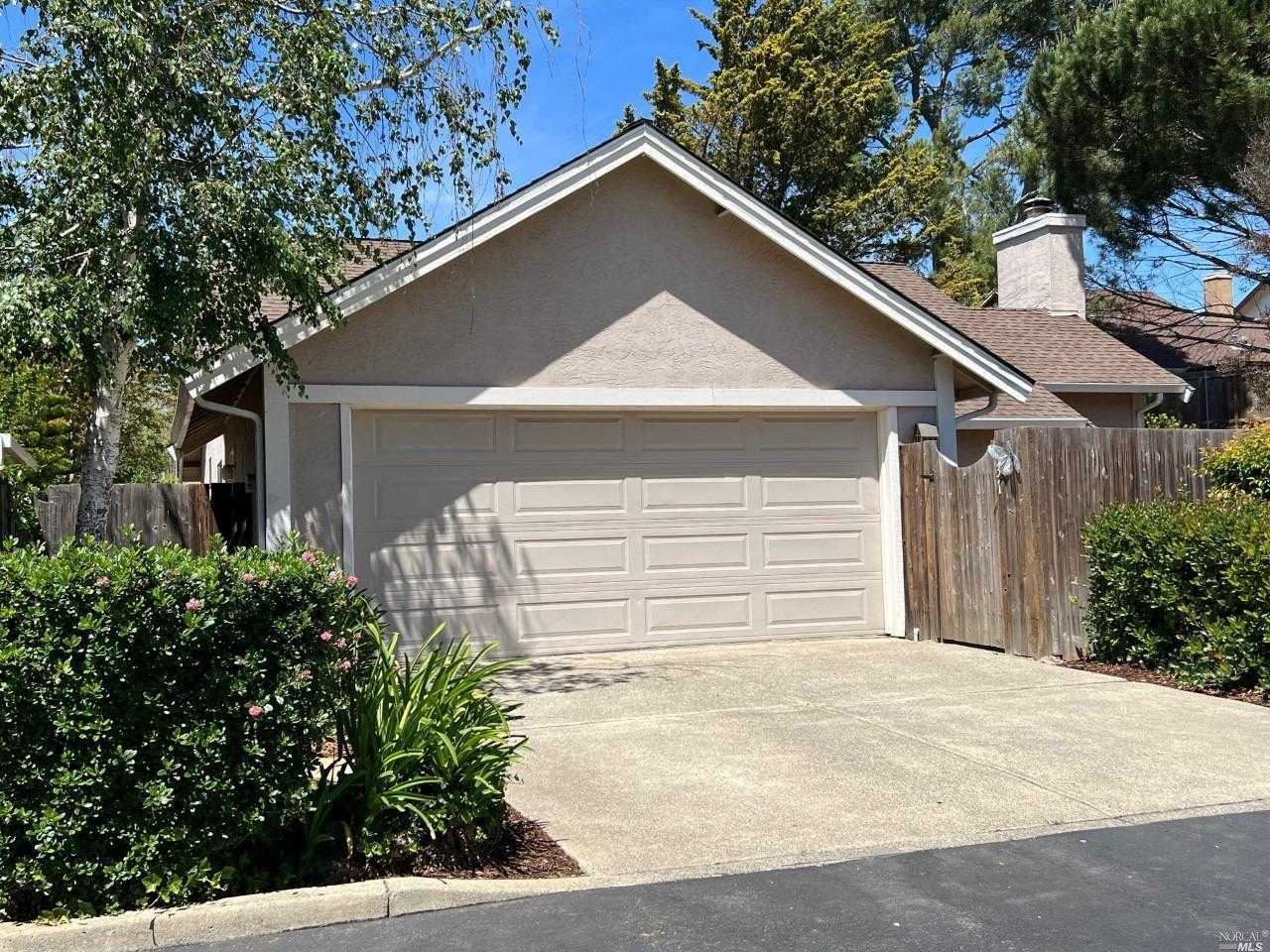 431 Myrtle Ct