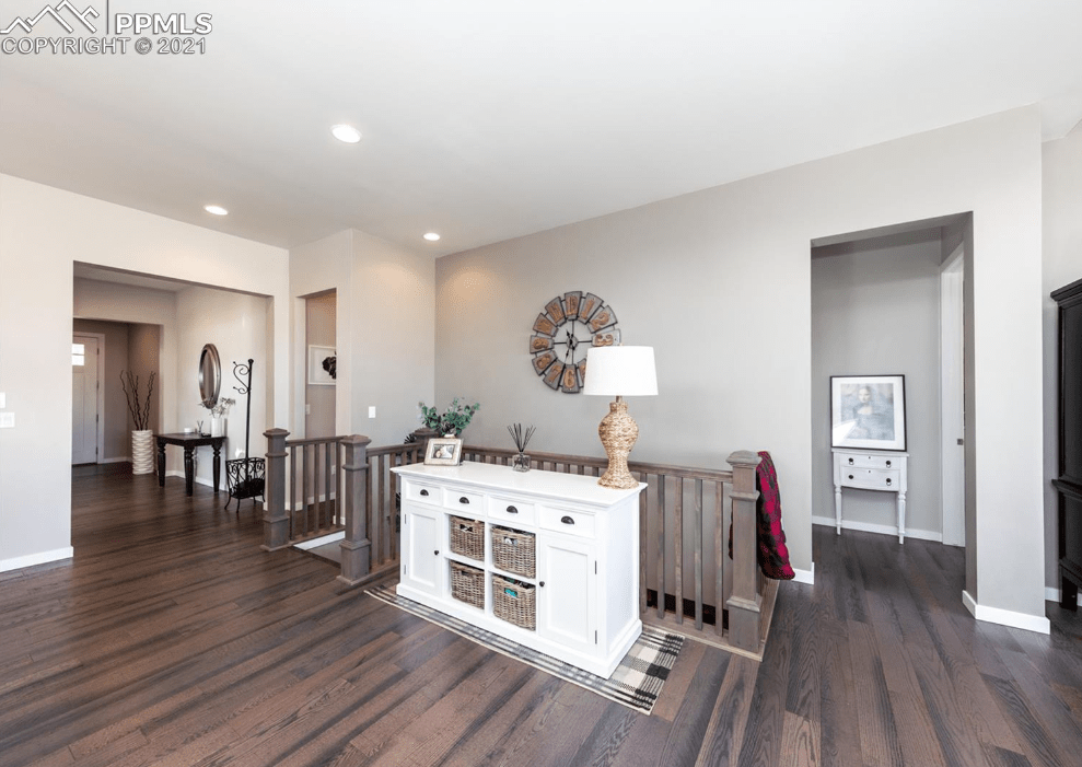 9535 Tutt BL