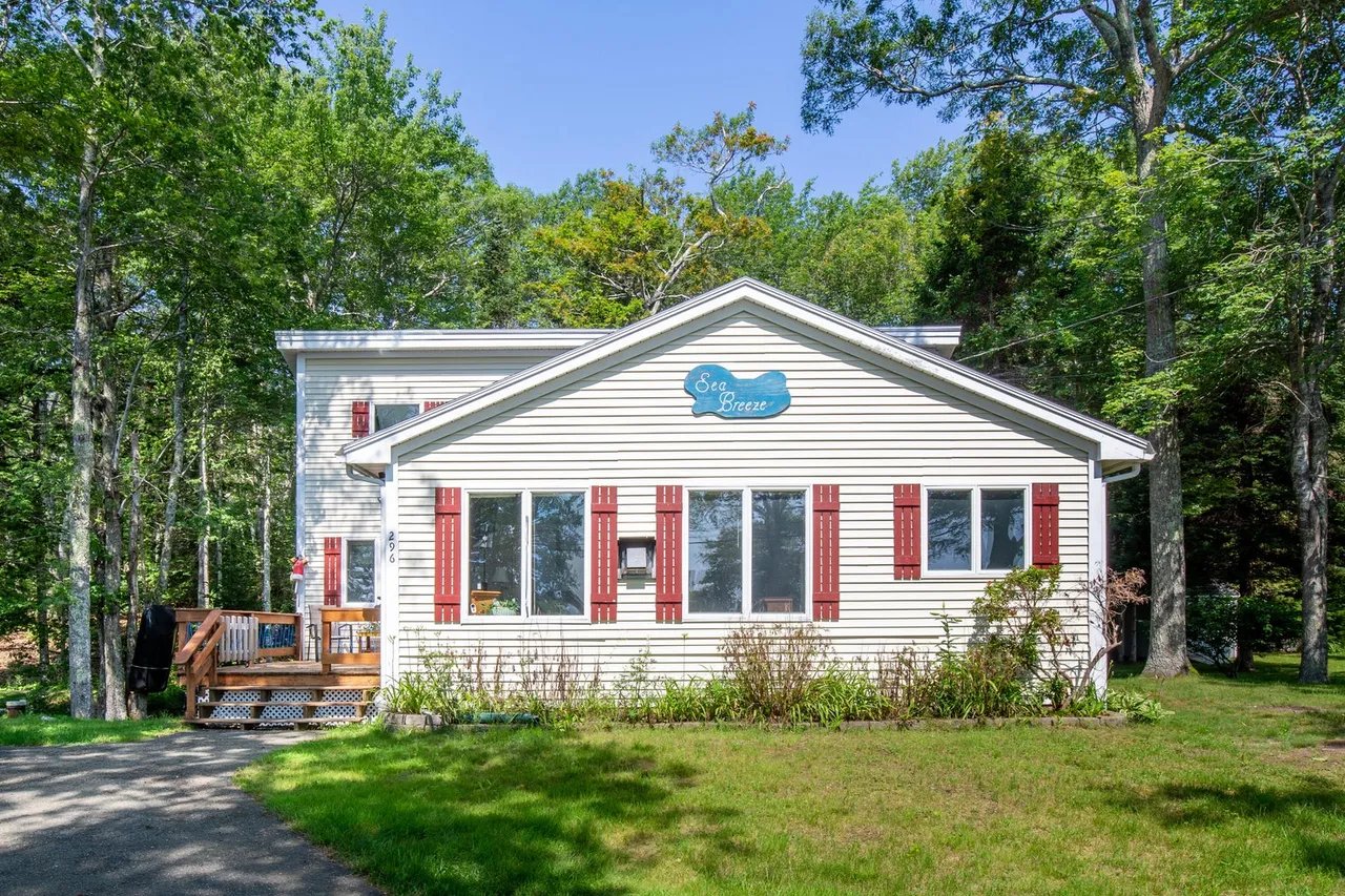 New Listing! 296 State Route 32, Bristol, Maine – $575,000