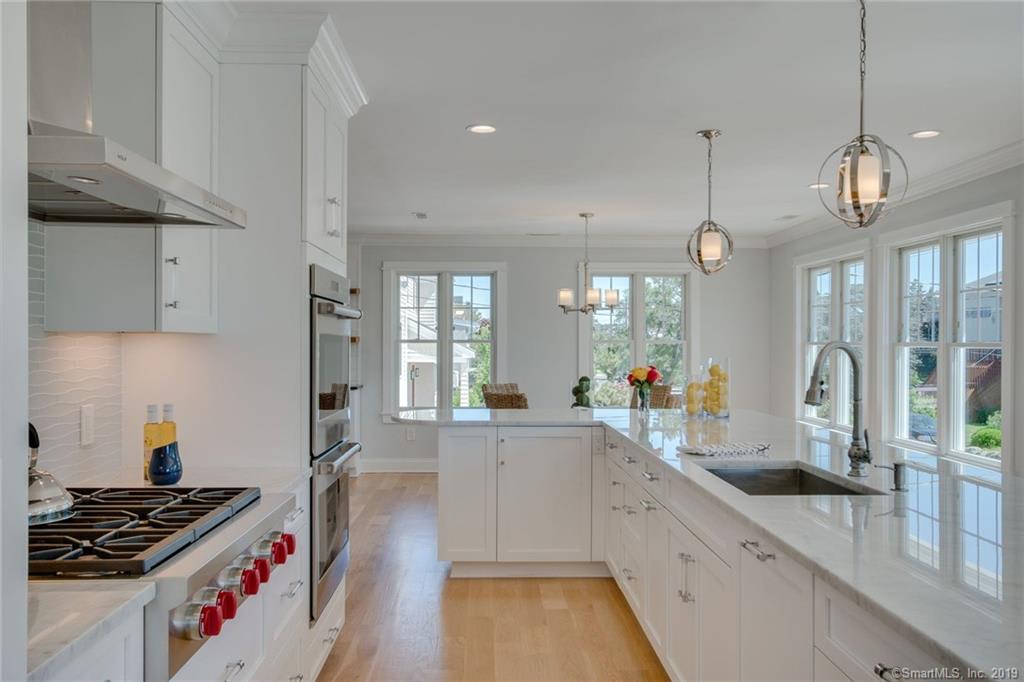 26 Marine Ave