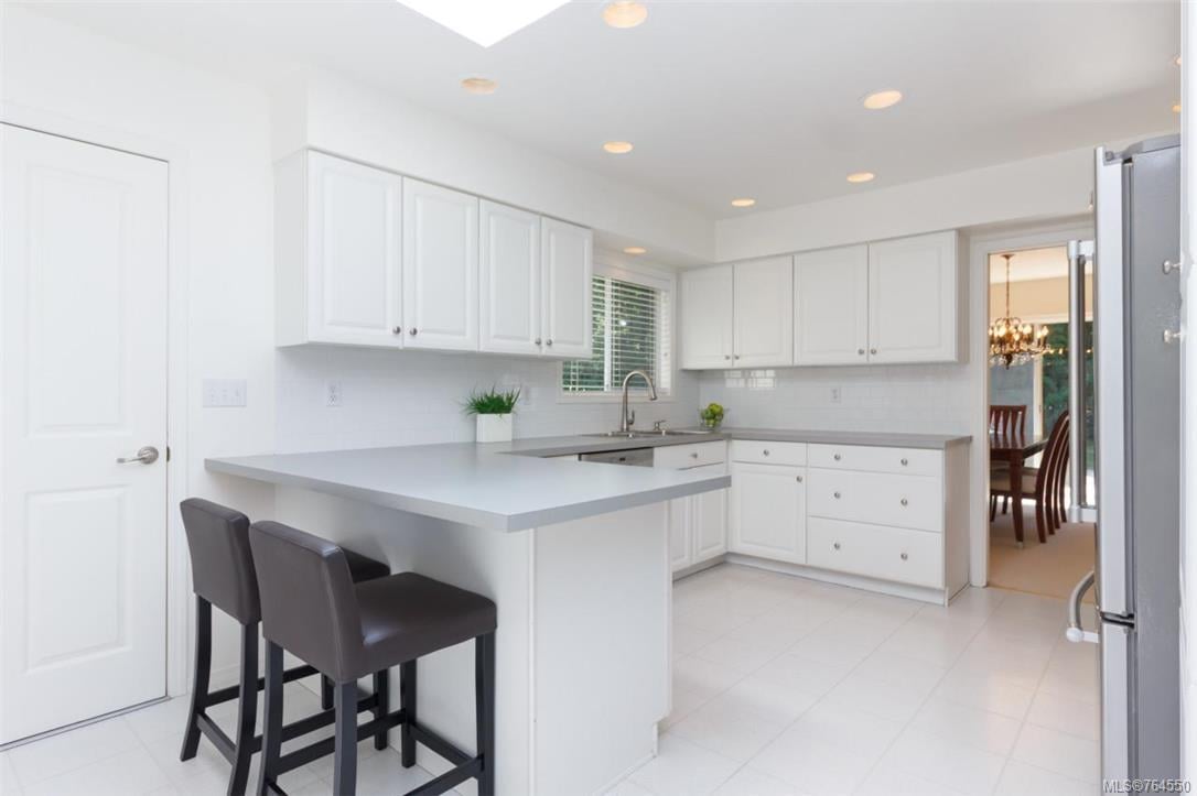 1035 Marchant Rd