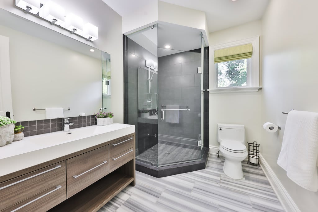 2015 Elmhurst Avenue, Oakville
