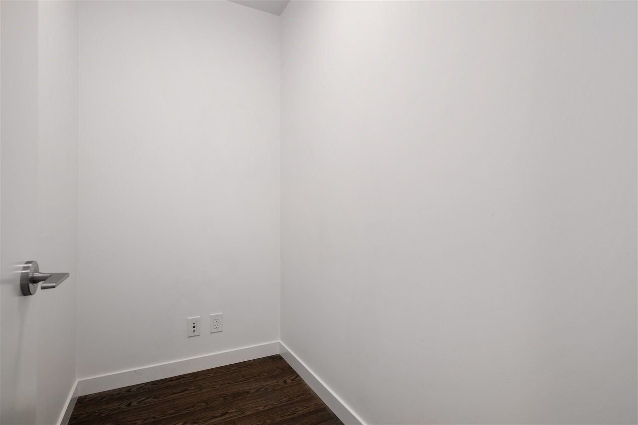 356-955 E Hastings St