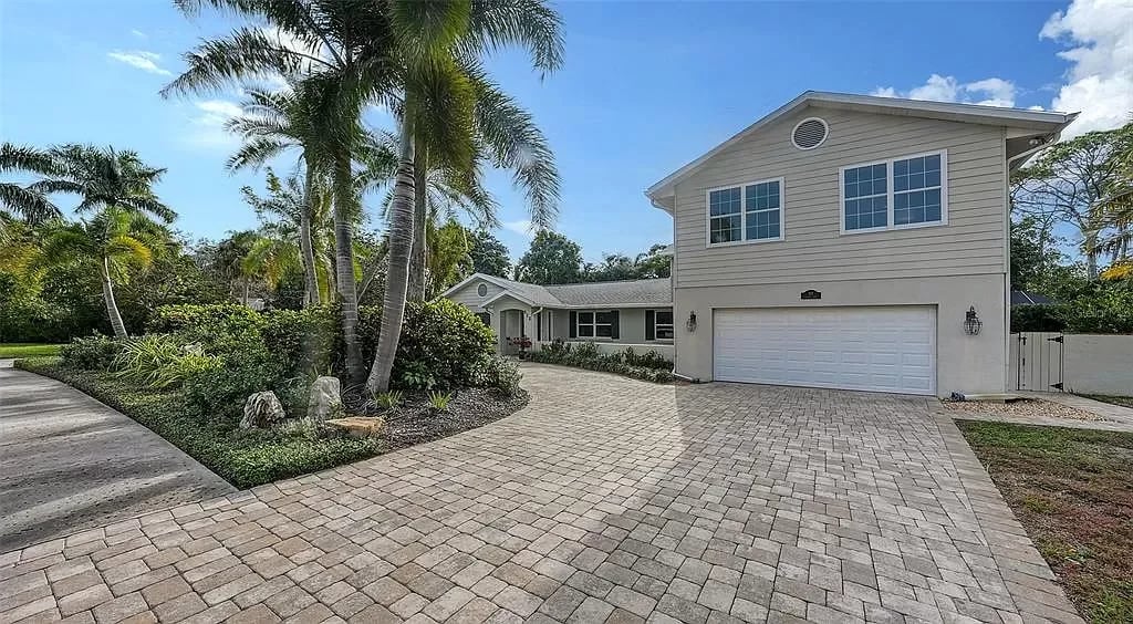 512 Sapphire Dr