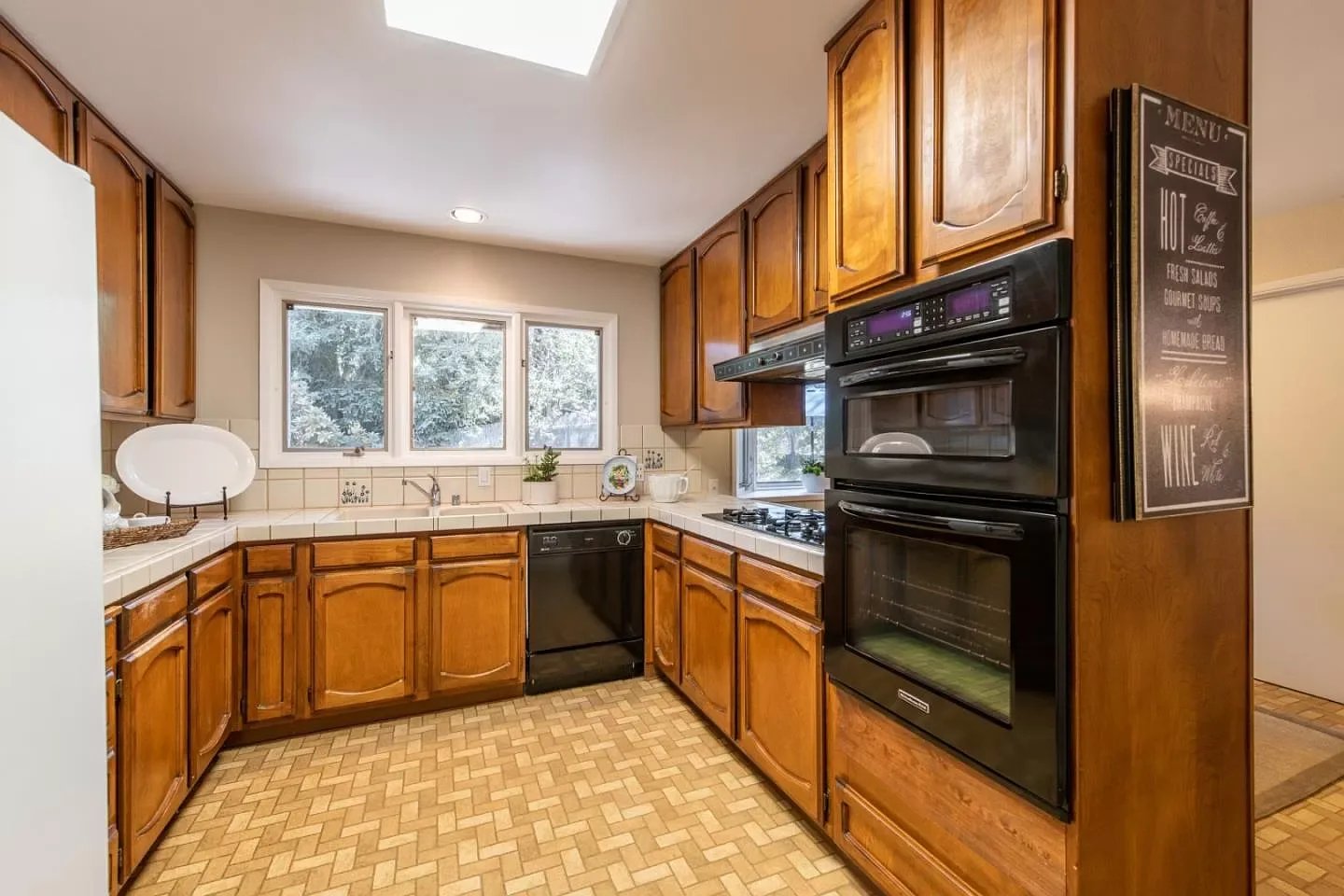 35 La Loma Drive