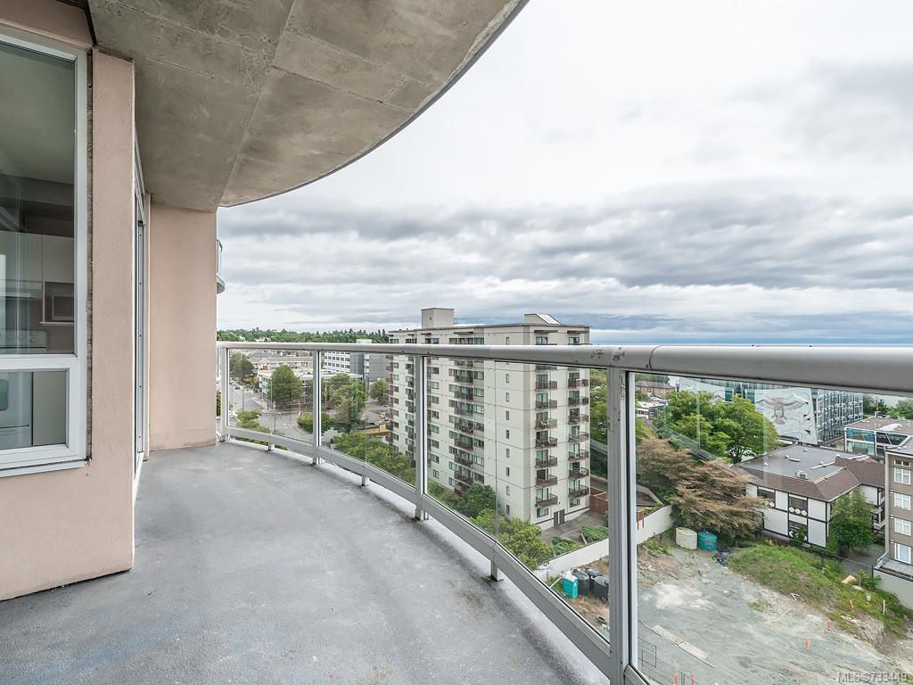 1101-1020 View St