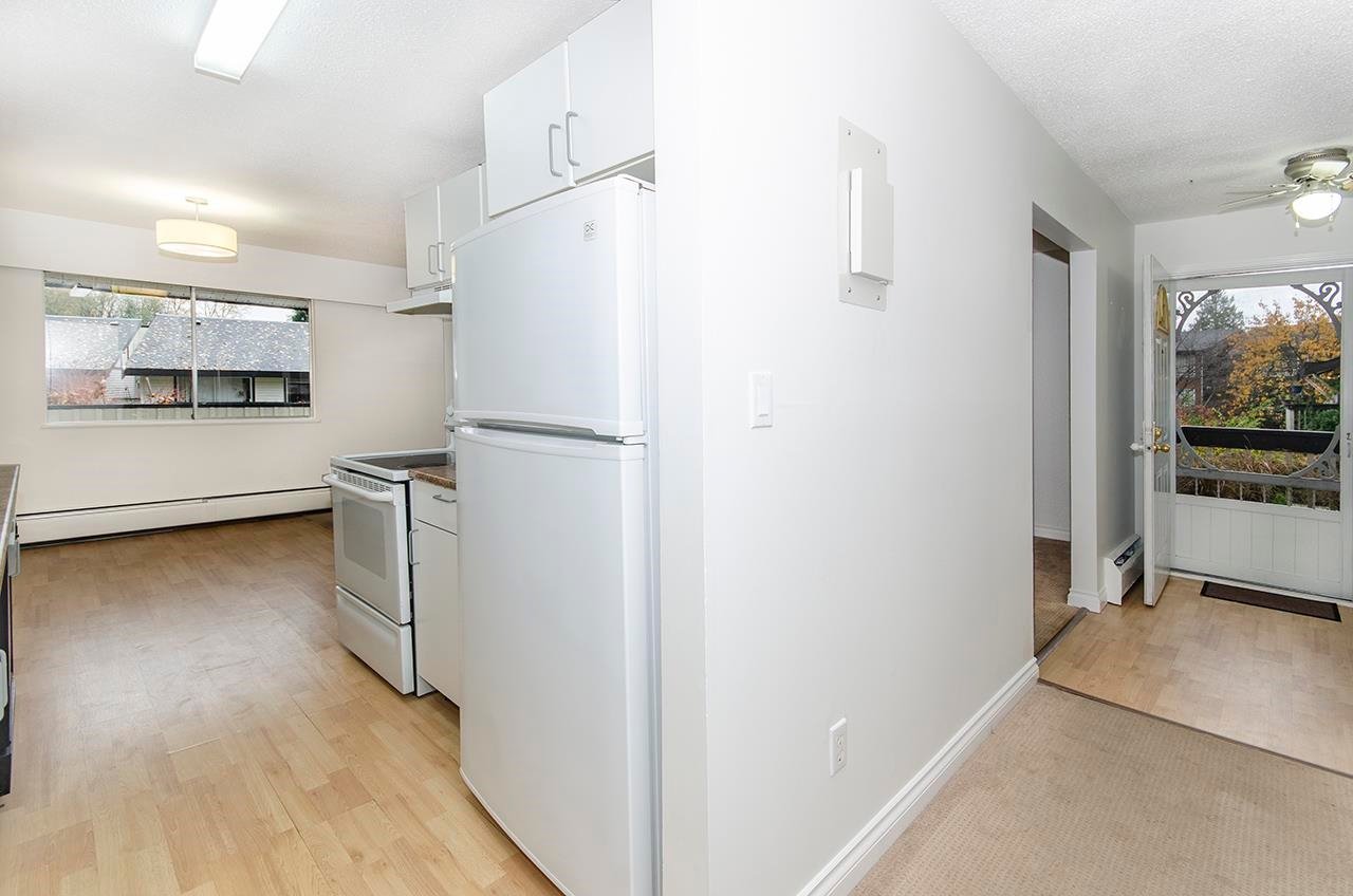 61-928 Premier St