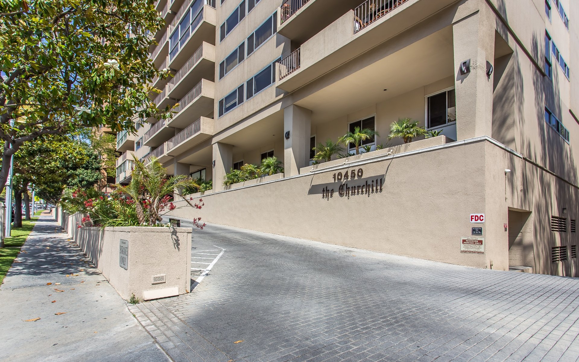 10450 Wilshire #11J