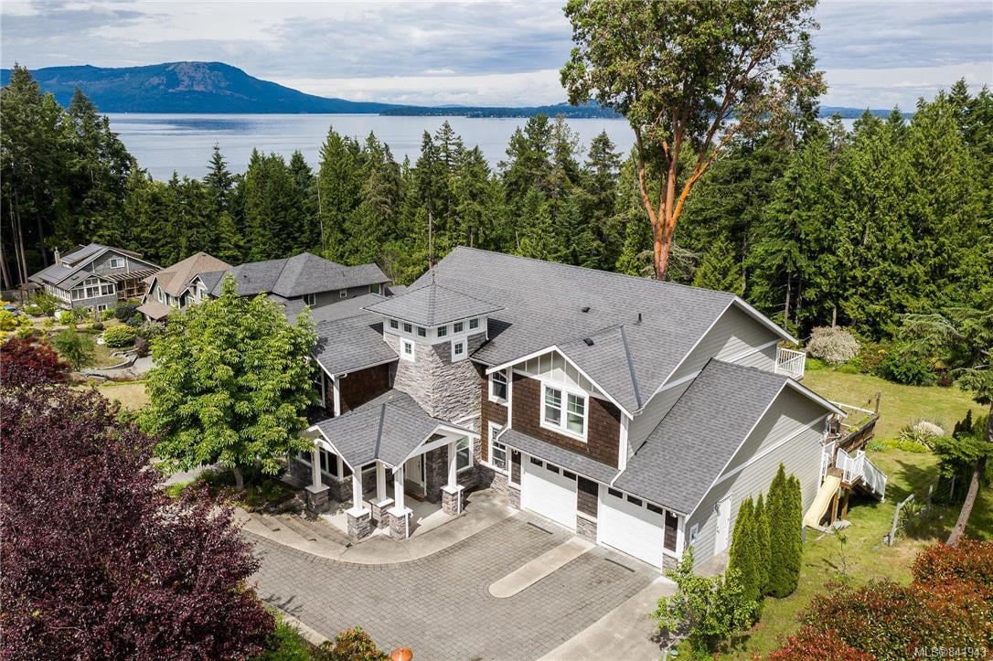 2346 Rozon Rd, Mill Bay