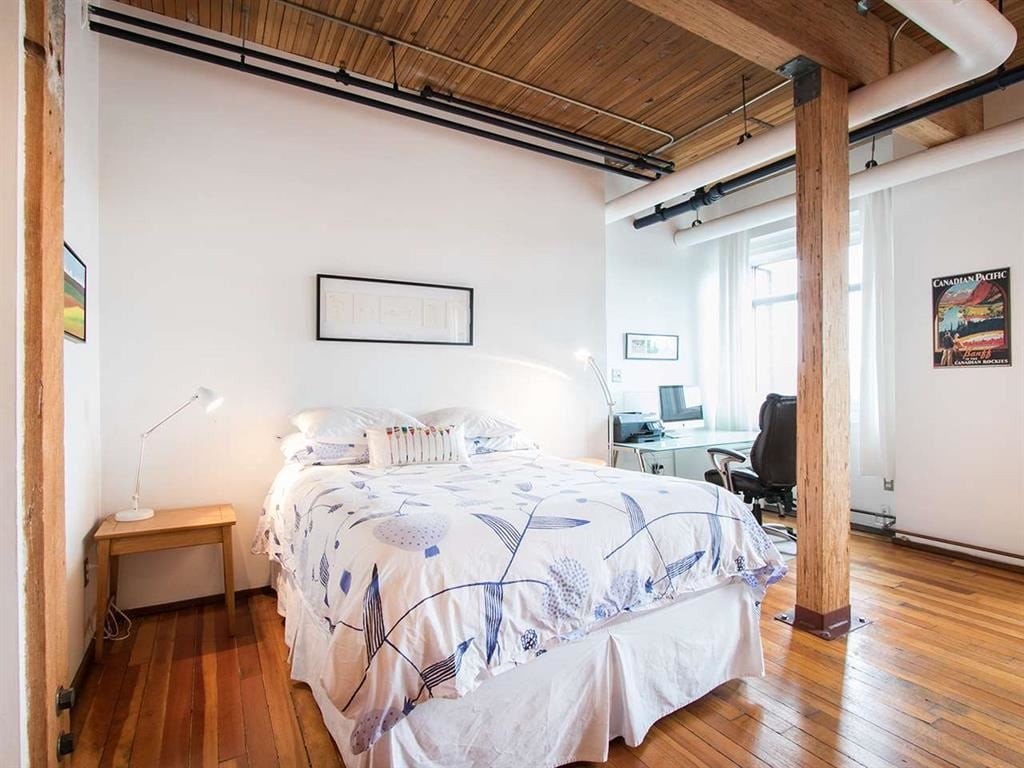 325-2556 E Hastings St