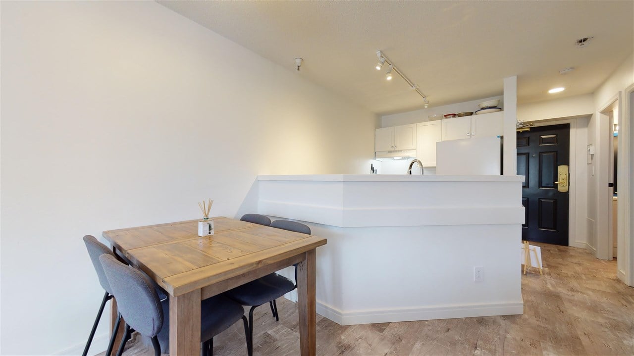 354-4340 Lorimer Rd
