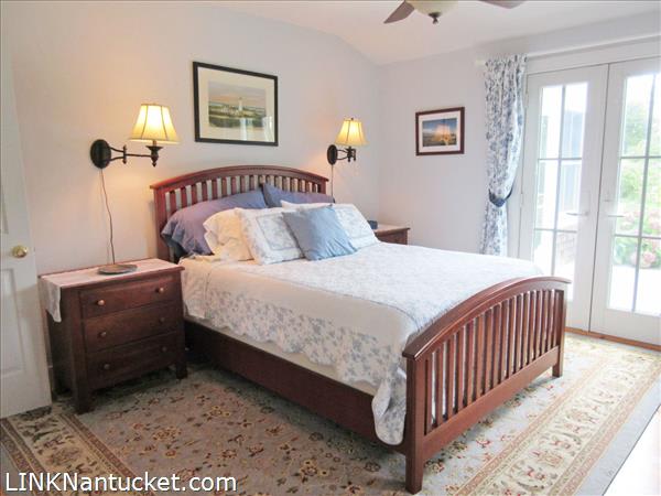 West of Town - 2 Hiawasse Ln