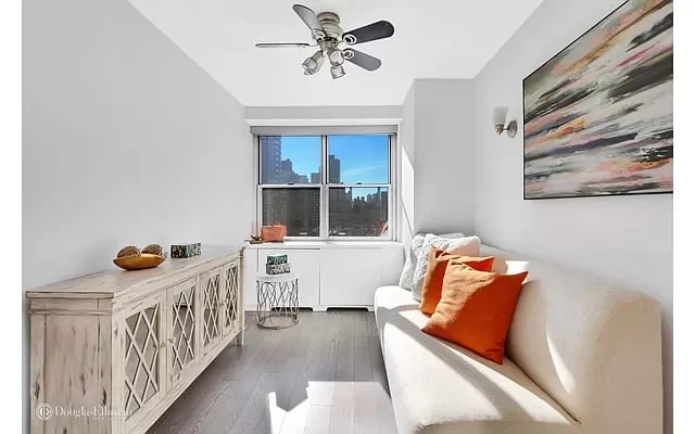 345 East 86th Street Unit: 15D