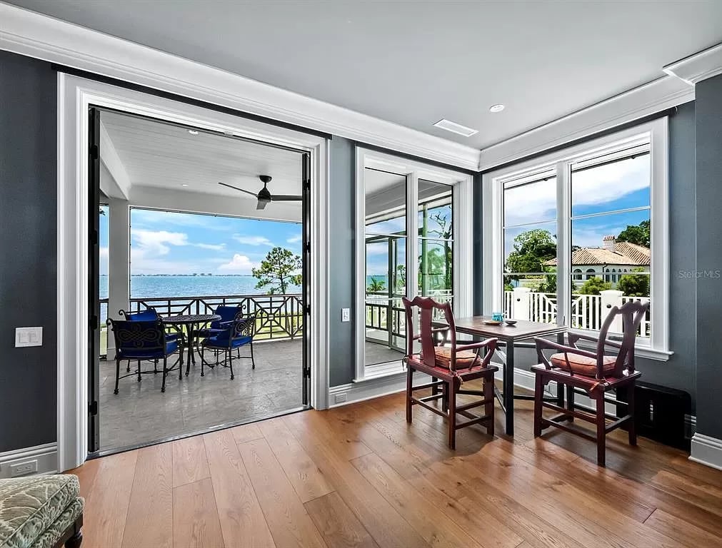4223 Bay Shore Rd