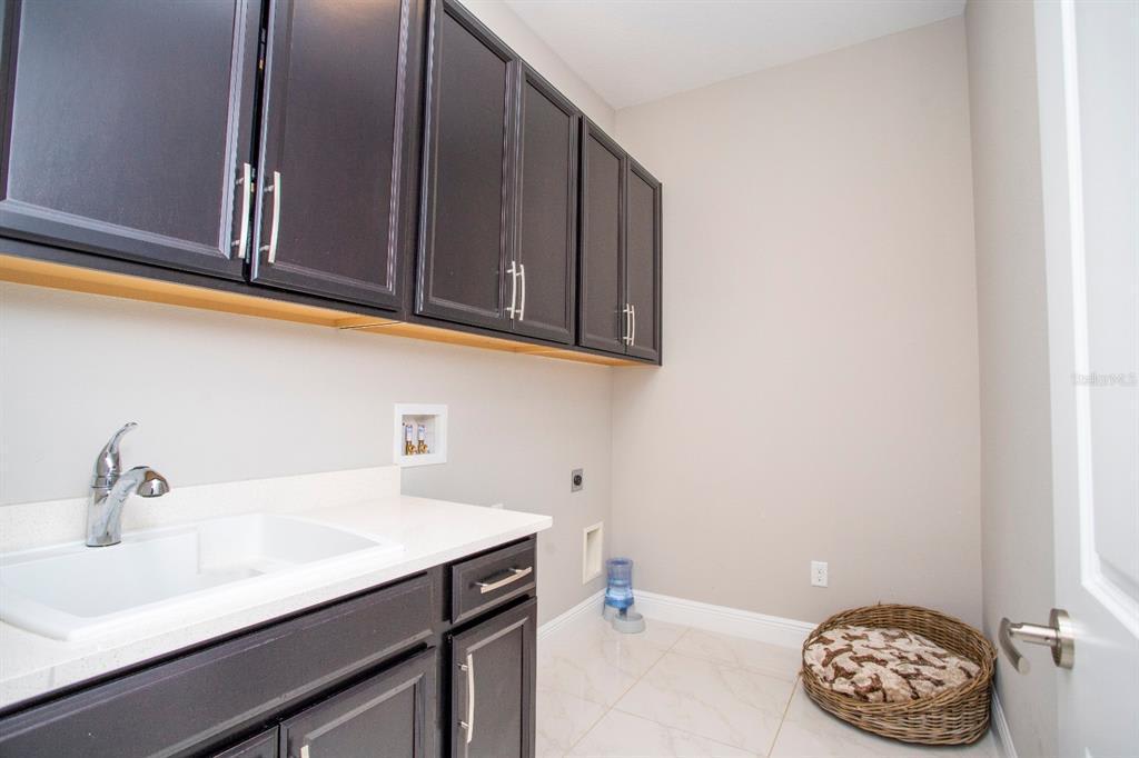 8252 Ludington Cir