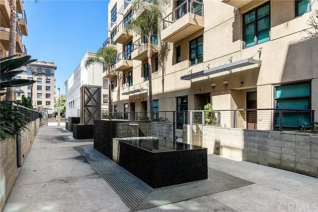 133 The Promenade N Unit 431