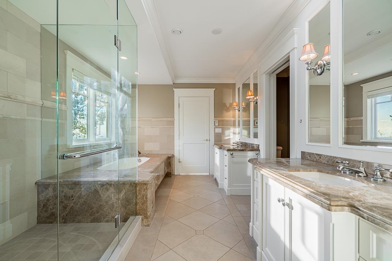 5515 Ocean Pl